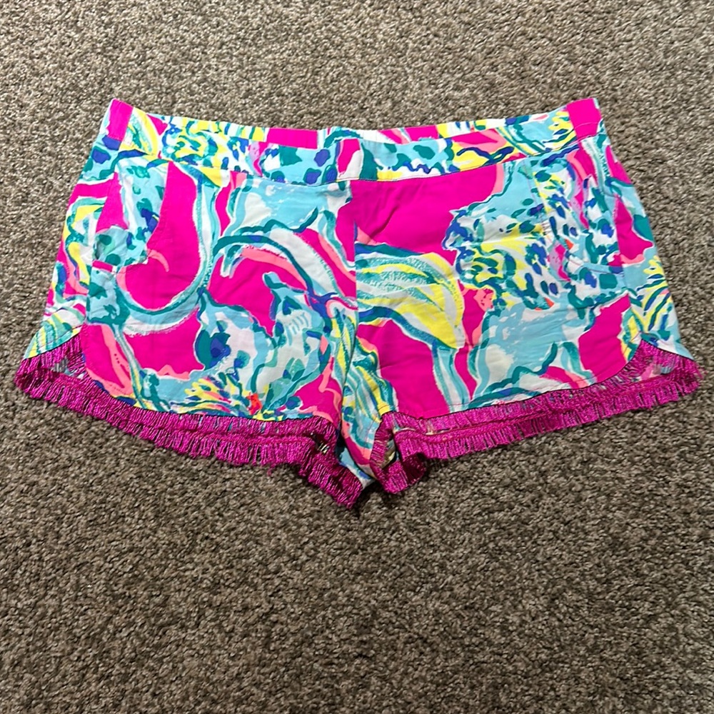 Lilly Pulitzer shorts size extra large